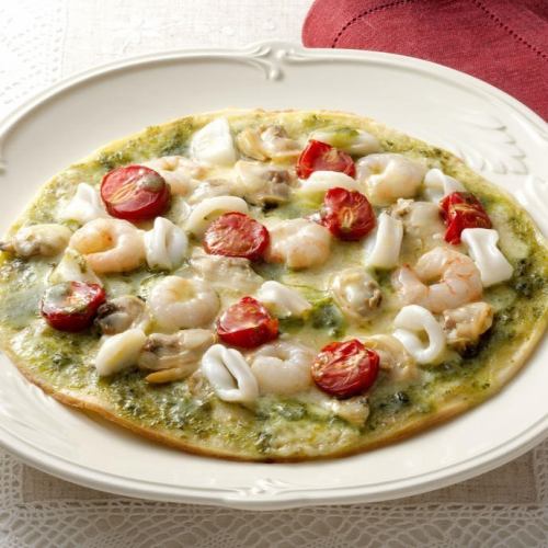 ● Seafood Pizza ●