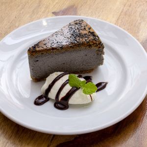 Black sesame cheesecake