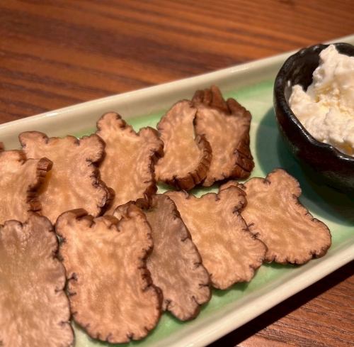 Smoked daikon radish and fluffy cheese