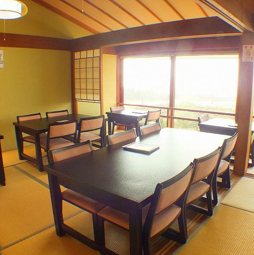 Relaxing Japanese style table seat