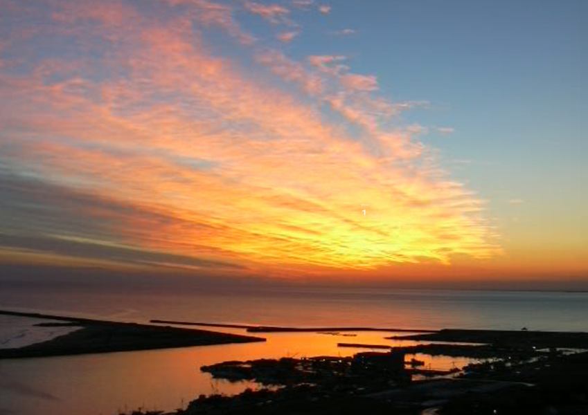 これからの季節、テラス席にて昼食！夕日・夕映え・夜景と九十九里浜の潮騒を聞きながらのひと時をお楽しみください。