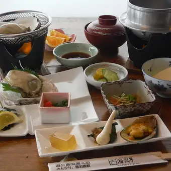 初夏の風物詩(8月下旬まで限定) 天然磯ガキコース