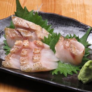 Throat black roasted sashimi