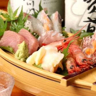It looks gorgeous! Enjoy the seafood! The most popular "Funamori" with fresh seasonal flavors