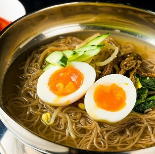 特製出汁を使った、唯一無二の特製冷麺を是非☆