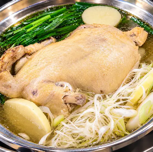 コラーゲンたっぷり！国産丸鶏タッカンマリ鍋プラン【120分飲み放題付】