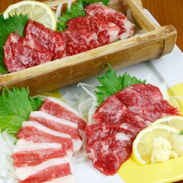 馬刺しや辛子蓮根、熊本の阿蘇あか牛など熊本の食材を使ったくまもと郷土料理も多数ご用意。