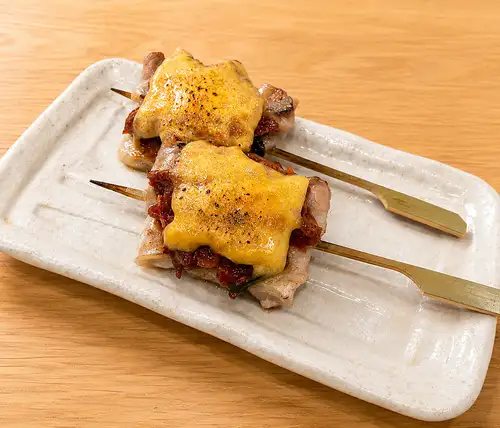 Pork, kimchi, and cheese skewers (2 skewers)