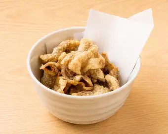 どんぶり鶏皮せんべい