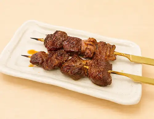 Pork skirt steak skewers (2 skewers)