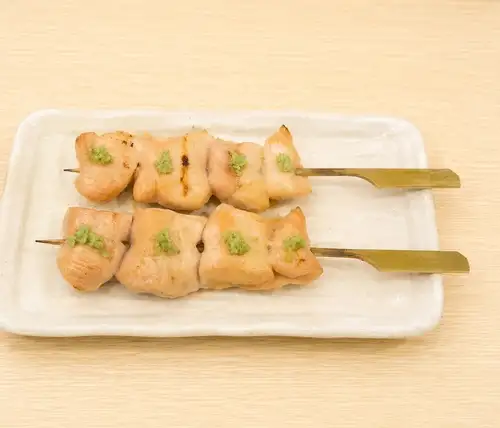 Chicken breast with wasabi skewers (2 skewers)