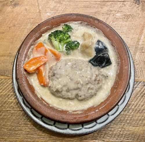【限時優惠】西班牙伊比利亞豬肉漢堡排佐香菇奶油醬（+100日圓）