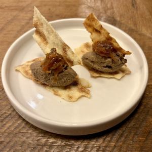 和牛レバーパテ 淡路島産玉葱のメルメラーダ 1p