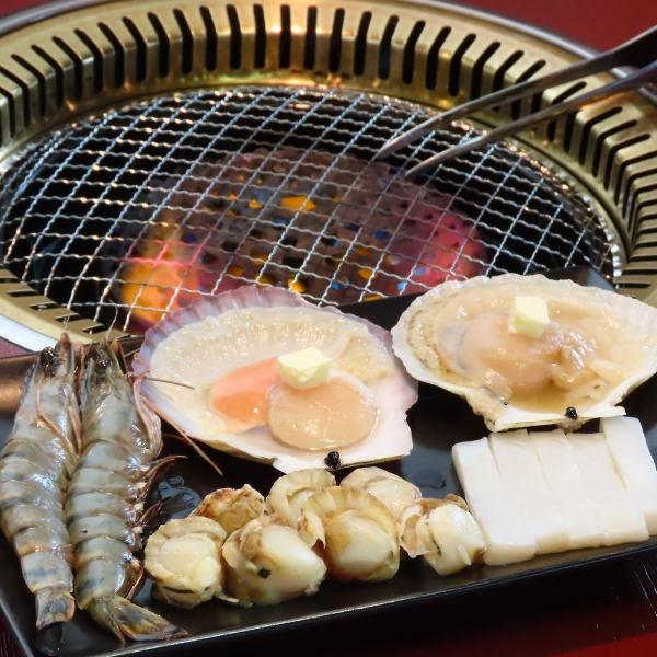 海鮮焼きや充実のサイドメニューや〆も食べ放題でご用意☆※食べ放題の料金です