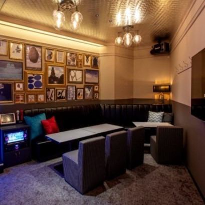 Completely private room seats where you can enjoy darts and karaoke ♪