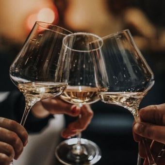★18時半までに入店のお客様限定★飲み放題付きカジュアルなコース≪Comma,Course　￥4000≫