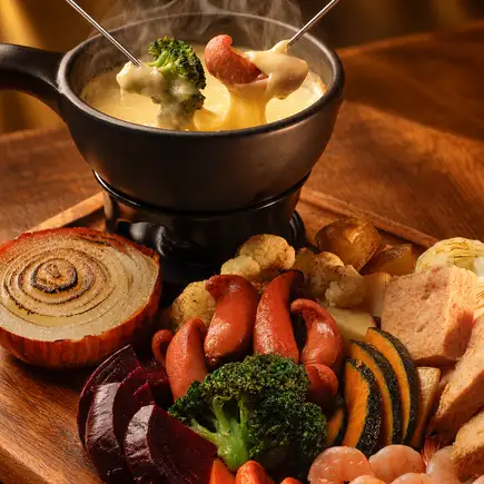 NEW! [Perfect for Girls' Nights Out!] Colorful Vegetable and 3 Kinds of Rich Cheese Fondue Course 4000 yen