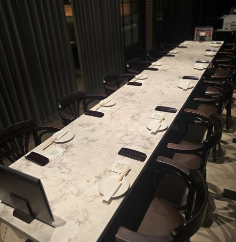 8名産から14名様でご利用いただける人気の半個室席です。