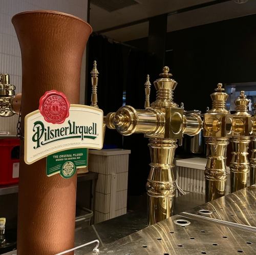 厳選されたビールで乾杯!