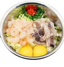 Tenth Shogun Ieharu [with squid and shrimp]
