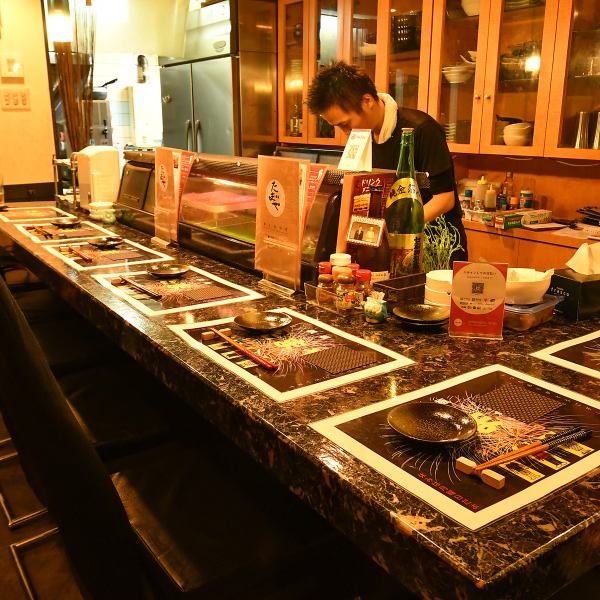 [One person welcome counter ◎] There is a counter seat welcomed by one person.Please enjoy the exquisite dishes of good personality owners at reasonable prices!