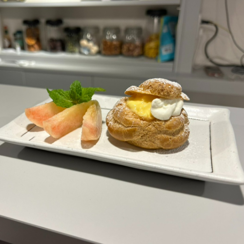 手作りスイーツやケーキ、カフェメニューも