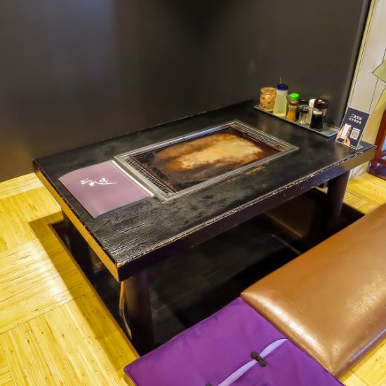 掘りごたつがあるので会社宴会にもハイハイ赤ちゃんにも最適です