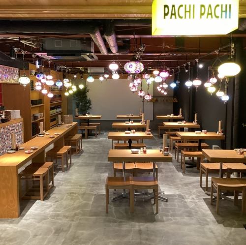 <p>皆様お待たせ致しました!遂に11月よりNew88リニューアルオープンとなりました。全てのクオリティーを何段階にもアップさせ、大型スクリーン完備、席数も倍の60席!究極の火鍋コースを搭載した88をどうぞ堪能して下さい!</p>