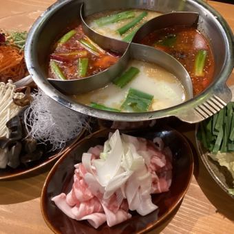 適合各種聚會 ◎ 年末新年聚會 香辣美味 [雙色火鍋和中式] 宴席套餐 120分鐘暢飲 9道菜 5000日元（含稅）