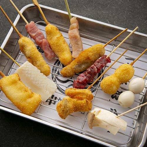 １本1本想いを込めて、串打ちをしています!!