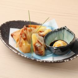 Eel and cheese spring rolls