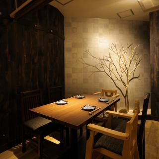 We have the perfect seats for your private banquet♪The newly renovated and beautiful interior is a clean and relaxing space where you can relax. .It's great that you can enjoy seafood and meat with the all-you-can-drink option on the day♪ [Umeda All-you-can-drink Banquet Seafood and Meat]