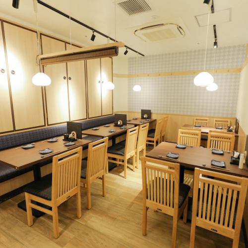[For groups] We have sofa seats perfect for various parties! We can accommodate a wide range of events such as banquets and girls' nights out.Please feel free to request for large parties.[Umeda All-you-can-drink banquet seafood meat]