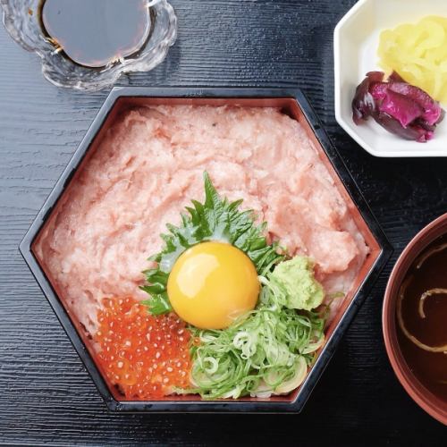 ネギトロ丼