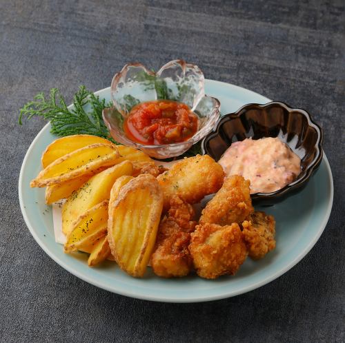 Fish & Chips with 2 sauces