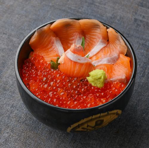 Salmon salmon roe oyakodon