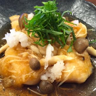 Fried dashi tofu mushroom sauce