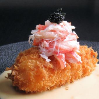 蟹クリームコロッケ　キャビア乗のせ