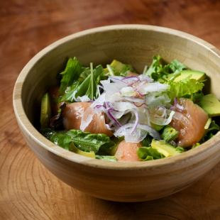 アボカドとサーモンのイタリアンサラダ