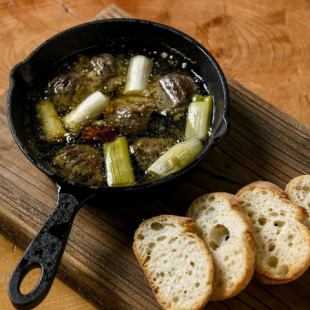 砂肝のアヒージョ