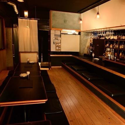 大人の雰囲気漂う静かな店内で、ゆったりとした時間を