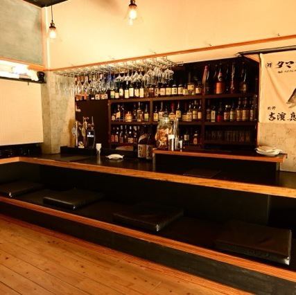 おしゃれな店内で、上質なお料理と多種多様なお酒をお楽しみに