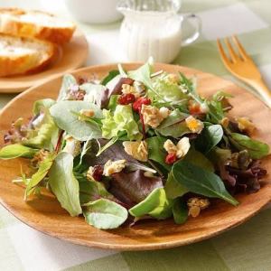 バルサミコ仕立てのシーザーサラダ