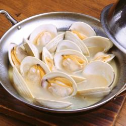 Steamed and grilled white clams [3 pieces]
