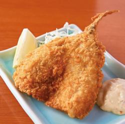 [Oita Prefecture] Fried Horse Mackerel