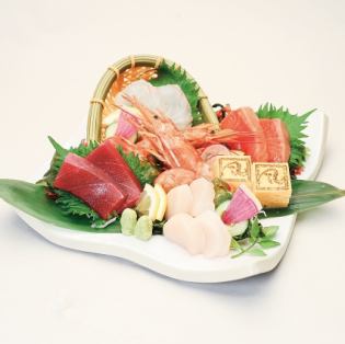 Assorted seasonal sashimi (1 serving)