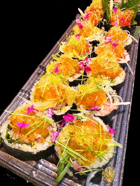 ランチは独学料理人カツオが創る店『鰻雅』に変身!!本場のフランス料理で使われる高級鰻を備長炭白炭で焼き上げますCBC、中京テレビ出演　商標登録の刺美塩と醤油で味わう刺身は、ここでしか味わえない感動があります。お子様にも人気のエビフライも、もちろん自家製です。予