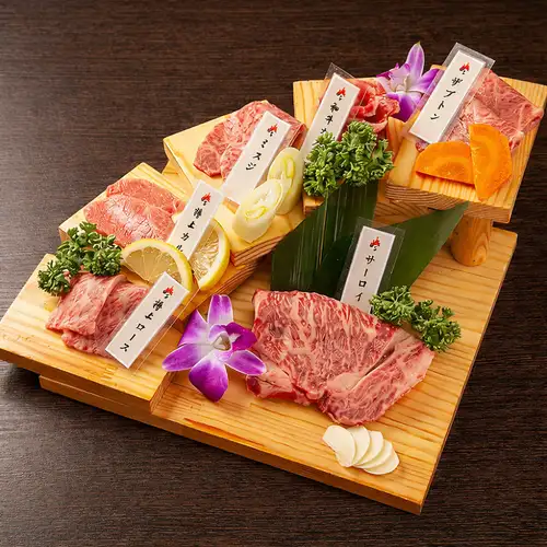 和牛8種盛り