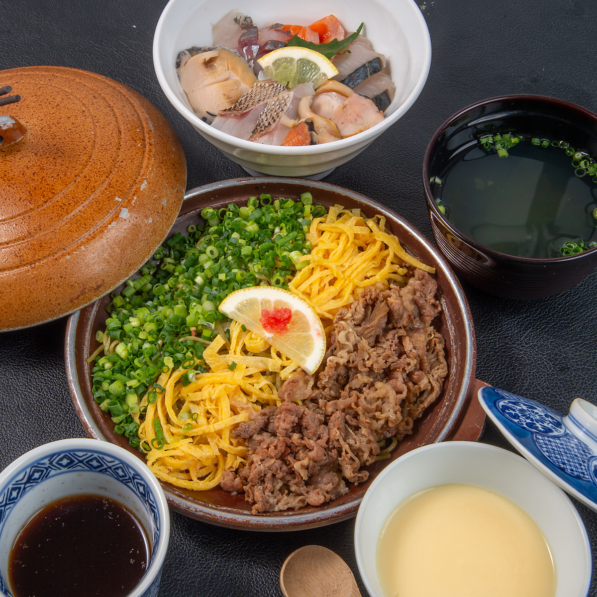 海辺でおいしいランチをご堪能下さい♪
