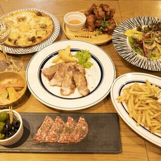 【休闲套餐】适合各种聚会。享用人气菜单和天元猪，享受恰到好处的满足感。